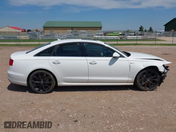 ✅ 2014 Audi A6 Prestige • VIN: WAUHGAFC0EN031505 • Lot: 42665740. Listed on IAAI with Not provided. Free auction sales archive from the USA and detailed vehicle history report at DreamBid. Image 14.