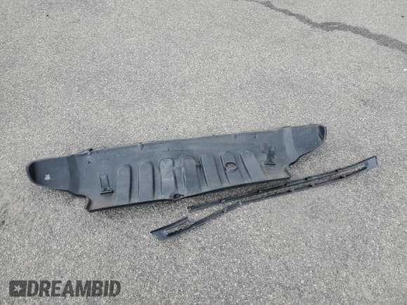 ✅ 2016 Jeep Wrangler Unlimited Sahara • VIN: 1C4HJWEG2GL304531 • Lot: 91180475. Listed on Copart with 86,867 mi. Free auction sales archive from the USA and detailed vehicle history report at DreamBid. Image 12.