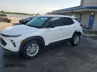 2024 Chevrolet TrailBlazer LS z VIN KL79MMSL0RB116789, wystawiony jako Copart lot #68560655 z przebiegiem 21 688 mil mil oraz Szkoda całkowita • Salvage title. Historia ofert i sprzedaży dostępna na DreamBid. Obrazek 1.