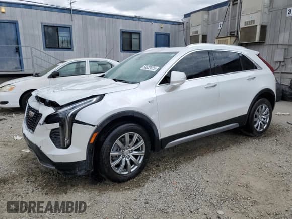 ✅ 2023 Cadillac XT4 FWD Premium Luxury • VIN: 1GYFZCR41PF111214 • Lot: 53532575. Wystawiony na Copart z przebiegiem 13 340 mil. Bezpłatny archiwum sprzedaży aukcyjnych z USA i szczegółowy raport historii pojazdu na DreamBid. Zdjęcie 1.