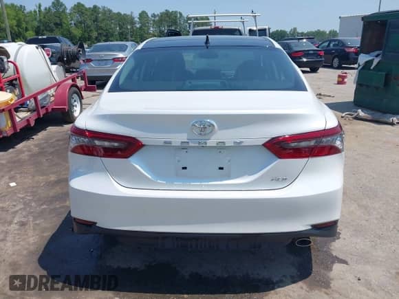 2022 Toyota Camry XLE with VIN 4T1F11AK2NU710770, listed as a IAAI auction lot 42604063 with 5,840 mi miles and . Bid and sale history available at DreamBid. Image 16.