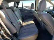 ✅ 2012 Hyundai Santa Fe SE • VIN: 5XYZH4AG5CG122256 • Lot: 80942864. Listed on Copart with 191,971 mi. Free auction sales archive from the USA and detailed vehicle history report at DreamBid. Image 11.