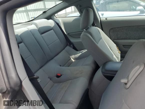 ✅ 2005 Ford Mustang Deluxe • VIN: 1ZVHT80NX55102160 • Lot: 59017895. Listed on Copart with 106,903 mi. Free auction sales archive from the USA and detailed vehicle history report at DreamBid. Image 10.