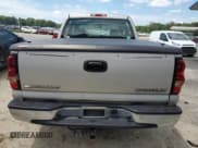 ✅ 2005 Chevrolet Silverado 1500 LS • VIN: 2GCEC13T251292013 • Лот: 60343574. Опубликован ранее на Copart с пробегом 203 115 миль. Бесплатный доступ к архиву аукционных продаж из США и подробный отчёт об истории автомобиля на DreamBid. Изображение 6.