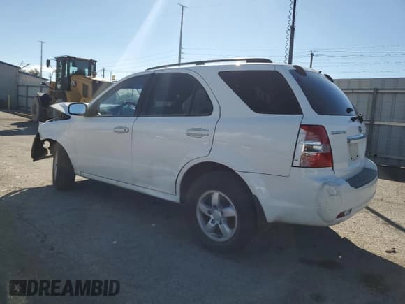 ✅ 2008 Kia Sorento LX • VIN: KNDJD735685808991 • Лот: 70715085. Опубликован ранее на Copart с пробегом 162 491 миль. Бесплатный доступ к архиву аукционных продаж из США и подробный отчёт об истории автомобиля на DreamBid. Изображение 2.