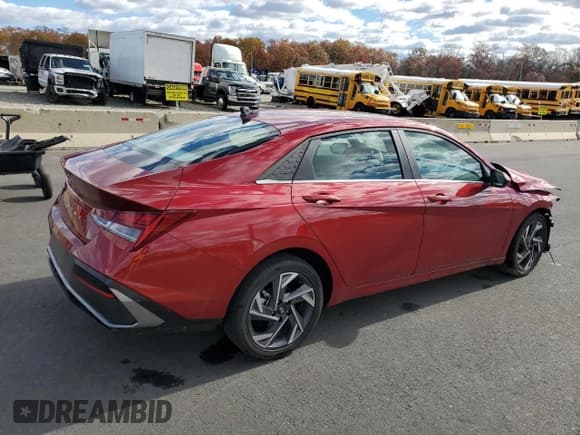 ✅ 2025 Hyundai Elantra SEL Convenience • VIN: KMHLS4DG7SU003796 • Лот: 91695545. Опубликован ранее на Copart с пробегом 9 995 миль. Бесплатный доступ к архиву аукционных продаж из США и подробный отчёт об истории автомобиля на DreamBid. Изображение 3.