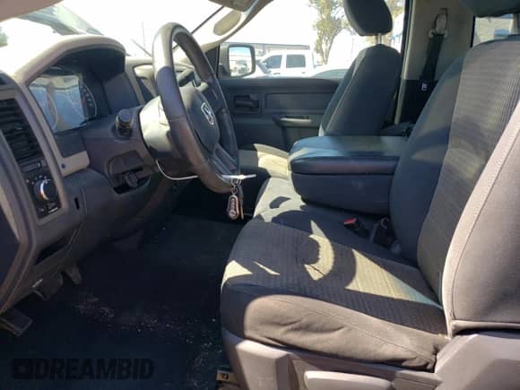 2010 Dodge 1500 ST z VIN 3D7JB1EK3AG148872, wystawiony jako Copart lot #61501214 z przebiegiem 237 197 mil mil oraz Czysty tytuł • Clean title. Historia ofert i sprzedaży dostępna na DreamBid. Obrazek 7.