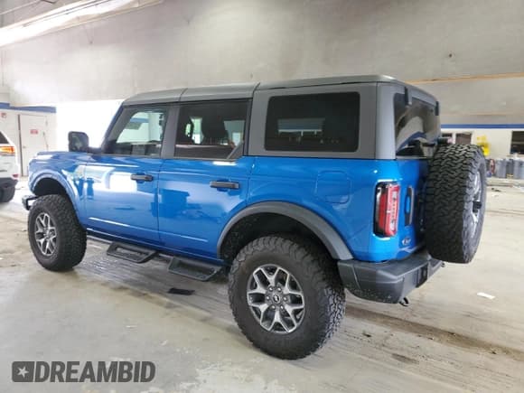 ✅ 2024 Ford Bronco Badlands • VIN: 1FMEE9BP5RLA08124 • Lot: 52100065. Listed on Copart with 6,300 mi. Free auction sales archive from the USA and detailed vehicle history report at DreamBid. Image 2.