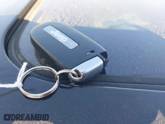 ✅ 2019 Jeep Cherokee Latitude Plus • VIN: 1C4PJMLX8KD432780 • Лот: 42384043. Опубликован ранее на IAAI с пробегом 98 099 миль. Бесплатный доступ к архиву аукционных продаж из США и подробный отчёт об истории автомобиля на DreamBid. Изображение 11.