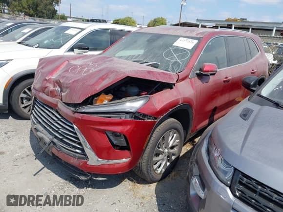 ✅ 2025 Buick Enclave Preferred • VIN: 5GAERARSXSJ101907 • Лот: 42272476. Опубликован ранее на IAAI с пробегом 3 706 миль. Бесплатный доступ к архиву аукционных продаж из США и подробный отчёт об истории автомобиля на DreamBid. Изображение 2.