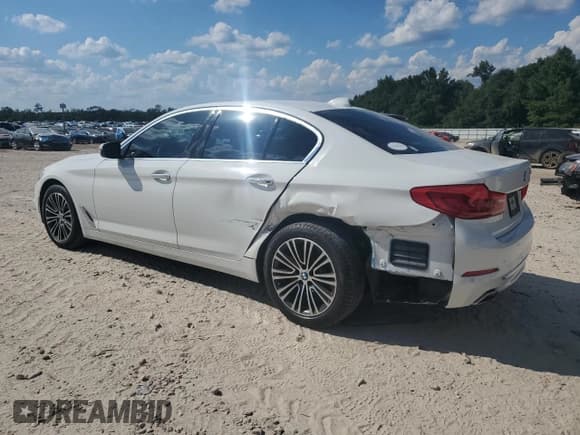 ✅ 2018 BMW 5 Series 540i • VIN: WBAJE5C55JWA97561 • Lot: 71202295. Wystawiony na Copart z przebiegiem 57 619 mil. Bezpłatny archiwum sprzedaży aukcyjnych z USA i szczegółowy raport historii pojazdu na DreamBid. Zdjęcie 2.