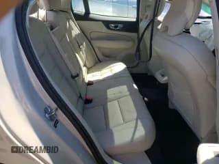 ✅ 2019 Volvo S60 Momentum • VIN: 7JR102FKXKG016260 • Lot: 50959052. Wystawiony na Copart z przebiegiem Nie podano. Bezpłatny archiwum sprzedaży aukcyjnych z USA i szczegółowy raport historii pojazdu na DreamBid. Zdjęcie 6.