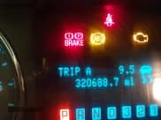 ✅ 2010 Ford F-150 XL • VIN: 1FTFW1EVXAFB66303 • Lot: 43692909. Listed on IAAI with 320,688 mi. Free auction sales archive from the USA and detailed vehicle history report at DreamBid. Image 15.