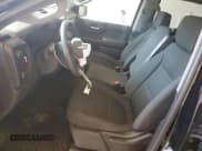 ✅ 2022 Chevrolet Silverado 1500 Custom • VIN: 3GCPYBEK9NG124624 • Lot: 63110145. Wystawiony na Copart z przebiegiem 46 040 mil. Bezpłatny archiwum sprzedaży aukcyjnych z USA i szczegółowy raport historii pojazdu na DreamBid. Zdjęcie 7.