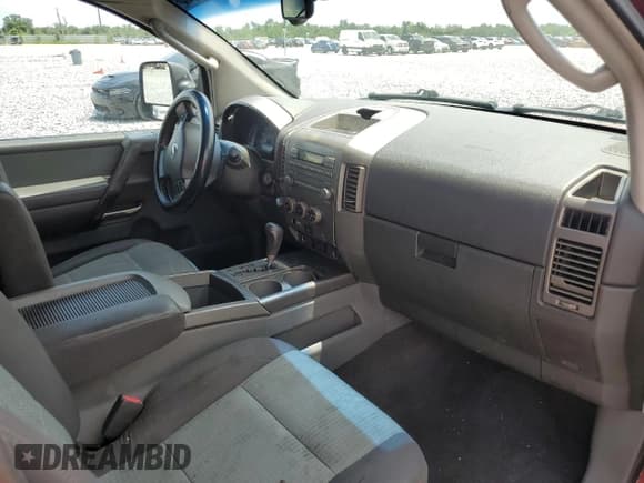 ✅ 2005 Nissan Titan SE • VIN: 1N6AA06B15N511105 • Lot: 60610495. Listed on Copart with Not provided. Free auction sales archive from the USA and detailed vehicle history report at DreamBid. Image 8.