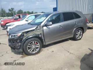 ✅ 2015 Kia Sorento SX Limited • VIN: 5XYKWDA70FG617377 • Лот: 64982915. Опубликован ранее на Copart с пробегом 87 850 миль. Бесплатный доступ к архиву аукционных продаж из США и подробный отчёт об истории автомобиля на DreamBid. Изображение 1.