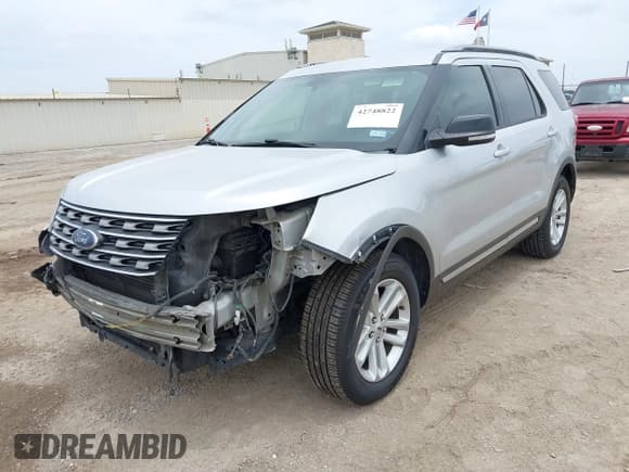 ✅ 2017 Ford Explorer XLT • VIN: 1FM5K7DH1HGC54078 • Lot: 42748822. Listed on IAAI with 136,356 mi. Free auction sales archive from the USA and detailed vehicle history report at DreamBid. Image 18.