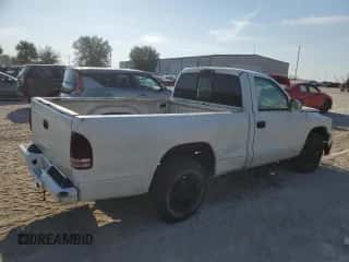 1998 Dodge Dakota SLT z VIN 1B7FL26X0WS729260, wystawiony jako Copart lot #77902074 z przebiegiem Nie podano mil oraz Nie do naprawy • Non repairable. Historia ofert i sprzedaży dostępna na DreamBid. Obrazek 3.