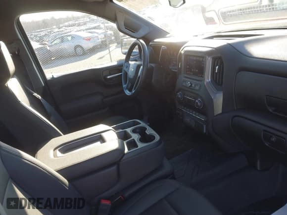 ✅ 2024 Chevrolet Silverado 1500 • VIN: 1GCPAAED5RZ254146 • Лот: 41591961. Опубликован ранее на IAAI с пробегом 12 092 миль. Бесплатный доступ к архиву аукционных продаж из США и подробный отчёт об истории автомобиля на DreamBid. Изображение 5.