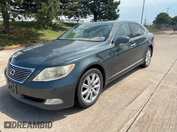 ✅ 2007 Lexus LS 460 • VIN: JTHBL46F275018658 • Lot: 54719195. Listed on Copart with 234,703 mi. Free auction sales archive from the USA and detailed vehicle history report at DreamBid. Image 2.