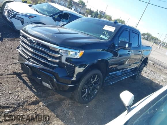 2023 Chevrolet Silverado 1500 High Country с VIN 2GCUDJED5P1123489, выставлен на аукционе IAAI как лот 43291869 с пробегом 28 648 миль миль и . История ставок и продаж доступна на DreamBid. Изображение 17.