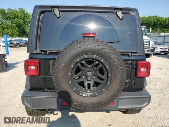 ✅ 2021 Jeep Wrangler Unlimited Sport S • VIN: 1C4HJXDNXMW530932 • Лот: 55936705. Опубликован ранее на Copart с пробегом 60 489 миль. Бесплатный доступ к архиву аукционных продаж из США и подробный отчёт об истории автомобиля на DreamBid. Изображение 6.