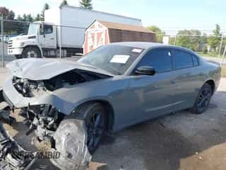 2023 Dodge Charger SXT z VIN 2C3CDXJG7PH704485, wystawiony jako IAAI lot #43229216 z przebiegiem 18 544 mil mil oraz . Historia ofert i sprzedaży dostępna na DreamBid. Obrazek 2.