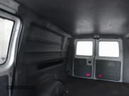 ✅ 2012 Ford Econoline Cargo Commercial • VIN: 1FTNS2EW6CDB17829 • Lot: 42624926. Wystawiony na IAAI z przebiegiem 196 273 mil. Bezpłatny archiwum sprzedaży aukcyjnych z USA i szczegółowy raport historii pojazdu na DreamBid. Zdjęcie 8.