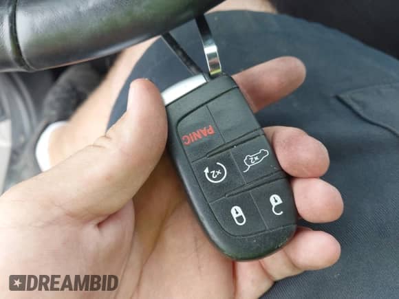 2016 Jeep Grand Cherokee Limited с VIN 1C4RJFBMXGC327800, выставлен на аукционе IAAI как лот 43238739 с пробегом 123 054 миль миль и . История ставок и продаж доступна на DreamBid. Изображение 11.