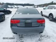 ✅ 2014 Audi S8 • VIN: WAUD2AFD8EN011752 • Лот: 41556173. Опубликован ранее на IAAI с пробегом 115 648 миль. Бесплатный доступ к архиву аукционных продаж из США и подробный отчёт об истории автомобиля на DreamBid. Изображение 17.