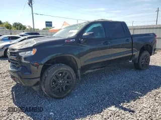 ✅ 2024 Chevrolet Silverado 1500 LT Trail Boss • VIN: 3GCUDFEL3RG393481 • Lot: 70498805. Wystawiony na Copart z przebiegiem 7 384 mil. Bezpłatny archiwum sprzedaży aukcyjnych z USA i szczegółowy raport historii pojazdu na DreamBid. Zdjęcie 1.