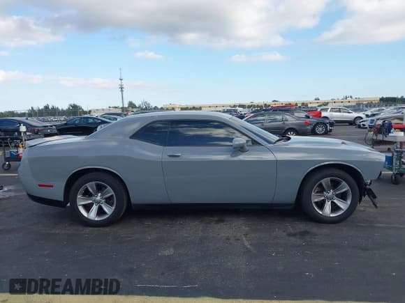 ✅ 2020 Dodge Challenger SXT • VIN: 2C3CDZAG3LH206709 • Lot: 43743130. Listed on IAAI with 29,030 mi. Free auction sales archive from the USA and detailed vehicle history report at DreamBid. Image 14.