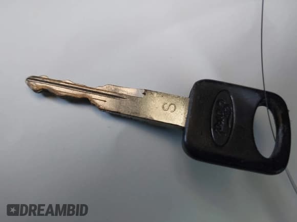 ✅ 2008 Ford Police Interceptor • VIN: 2FAFP71V48X179073 • Lot: 42690332. Listed on IAAI with Not provided. Free auction sales archive from the USA and detailed vehicle history report at DreamBid. Image 11.