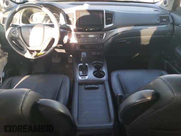 ✅ 2017 Honda Ridgeline RTL-T • VIN: 5FPYK3F65HB038483 • Лот: 90074085. Опубликован ранее на Copart с пробегом 97 185 миль. Бесплатный доступ к архиву аукционных продаж из США и подробный отчёт об истории автомобиля на DreamBid. Изображение 8.