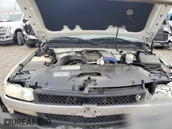 ✅ 2001 Chevrolet Silverado 3500 LS • VIN: 1GCJK39161F125028 • Lot: 58018495. Listed on Copart with 164,770 mi. Free auction sales archive from the USA and detailed vehicle history report at DreamBid. Image 11.