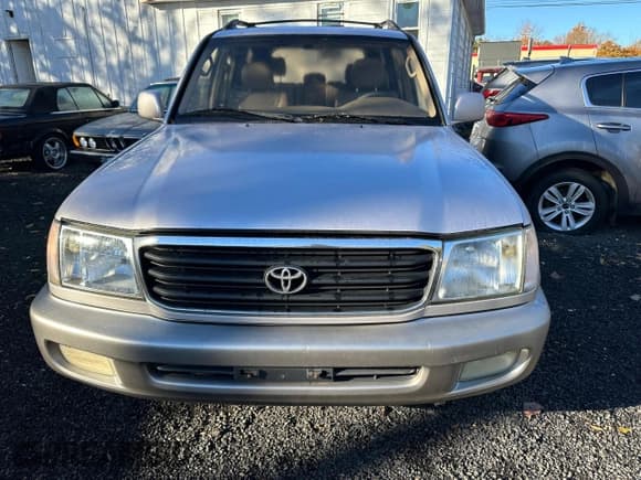 ✅ 1999 Toyota Land Cruiser • VIN: JT3HT05J8X0058492 • Lot: 90532195. Wystawiony na Copart z przebiegiem 262 760 mil. Bezpłatny archiwum sprzedaży aukcyjnych z USA i szczegółowy raport historii pojazdu na DreamBid. Zdjęcie 5.