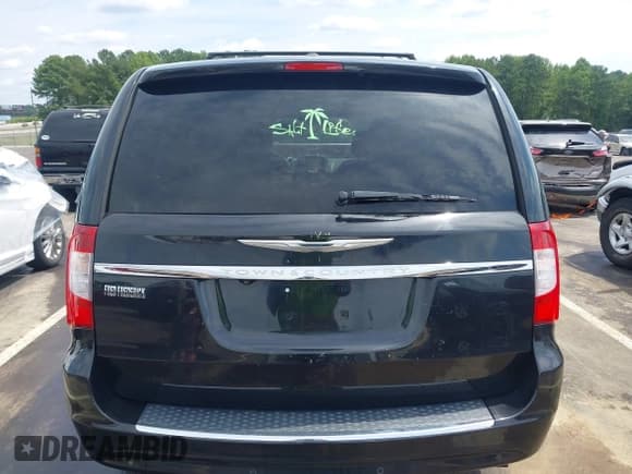 ✅ 2012 Chrysler Town & Country Touring L • VIN: 2C4RC1CG5CR287603 • Лот: 43089125. Опубликован ранее на IAAI с пробегом 169 966 миль. Бесплатный доступ к архиву аукционных продаж из США и подробный отчёт об истории автомобиля на DreamBid. Изображение 16.