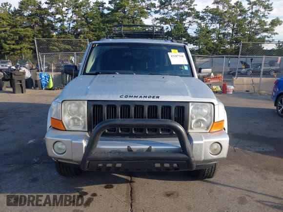 ✅ 2008 Jeep Commander Sport • VIN: 1J8HG48N58C191617 • Lot: 43207168. Wystawiony na IAAI z przebiegiem 169 842 mil. Bezpłatny archiwum sprzedaży aukcyjnych z USA i szczegółowy raport historii pojazdu na DreamBid. Zdjęcie 12.