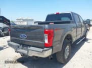 ✅ 2019 Ford F-250 XL • VIN: 1FT7W2B60KEG23957 • Lot: 42862628. Listed on IAAI with 121,662 mi. Free auction sales archive from the USA and detailed vehicle history report at DreamBid. Image 4.