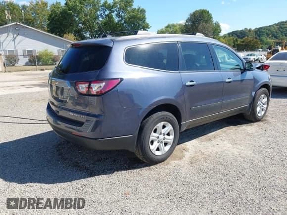 ✅ 2014 Chevrolet Traverse LS • VIN: 1GNKVFKD2EJ213392 • Лот: 43156876. Опубликован ранее на IAAI с пробегом 106 567 миль. Бесплатный доступ к архиву аукционных продаж из США и подробный отчёт об истории автомобиля на DreamBid. Изображение 4.