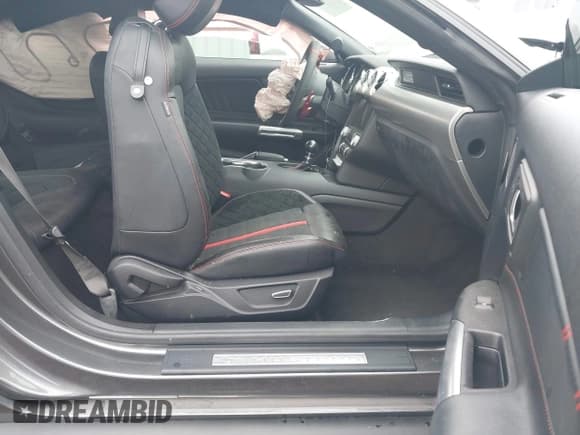 ✅ 2015 Ford Mustang GT • VIN: 1FA6P8CF8F5356086 • Lot: 43585199. Wystawiony na IAAI z przebiegiem 29 207 mil. Bezpłatny archiwum sprzedaży aukcyjnych z USA i szczegółowy raport historii pojazdu na DreamBid. Zdjęcie 5.