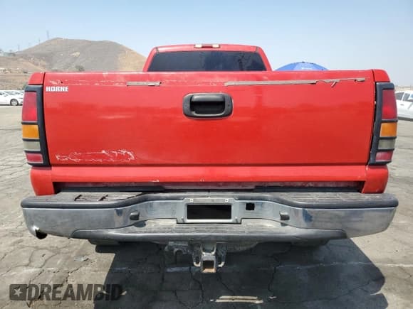 ✅ 2006 Chevrolet Silverado 2500HD LT1 • VIN: 1GCHK232X6F104930 • Лот: 62768375. Опубликован ранее на Copart с пробегом 195 155 миль. Бесплатный доступ к архиву аукционных продаж из США и подробный отчёт об истории автомобиля на DreamBid. Изображение 6.