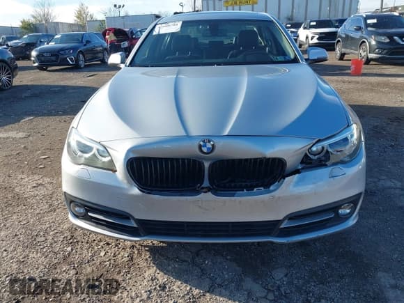 ✅ 2015 BMW 5 Series 528i xDrive • VIN: WBA5A7C50FD628710 • Lot: 43660701. Listed on IAAI with 133,009 mi. Free auction sales archive from the USA and detailed vehicle history report at DreamBid. Image 11.