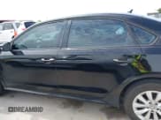 ✅ 2013 Volkswagen Passat Wolfsburg Edition • VIN: 1VWAH7A37DC096077 • Лот: 42638800. Опубликован ранее на IAAI с пробегом 104 439 миль. Бесплатный доступ к архиву аукционных продаж из США и подробный отчёт об истории автомобиля на DreamBid. Изображение 14.