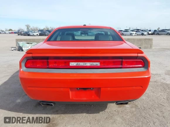 ✅ 2013 Dodge Challenger R/T • VIN: 2C3CDYBT6DH733845 • Lot: 41090619. Wystawiony na IAAI z przebiegiem 138 886 mil. Bezpłatny archiwum sprzedaży aukcyjnych z USA i szczegółowy raport historii pojazdu na DreamBid. Zdjęcie 16.