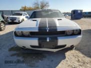 ✅ 2010 Dodge Challenger SE • VIN: 2B3CJ4DV4AH300551 • Lot: 83276104. Wystawiony na Copart z przebiegiem 123 017 mil. Bezpłatny archiwum sprzedaży aukcyjnych z USA i szczegółowy raport historii pojazdu na DreamBid. Zdjęcie 5.
