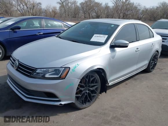✅ 2016 Volkswagen Jetta SEL • VIN: 3VWL07AJ6GM299107 • Лот: 41895373. Опубликован ранее на IAAI с пробегом 81 555 миль. Бесплатный доступ к архиву аукционных продаж из США и подробный отчёт об истории автомобиля на DreamBid. Изображение 17.