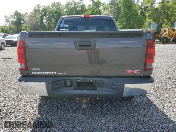 ✅ 2011 GMC Sierra 1500 SLE • VIN: 3GTP1VEA9BG123336 • Лот: 51748345. Опубликован ранее на Copart с пробегом Не указан. Бесплатный доступ к архиву аукционных продаж из США и подробный отчёт об истории автомобиля на DreamBid. Изображение 6.