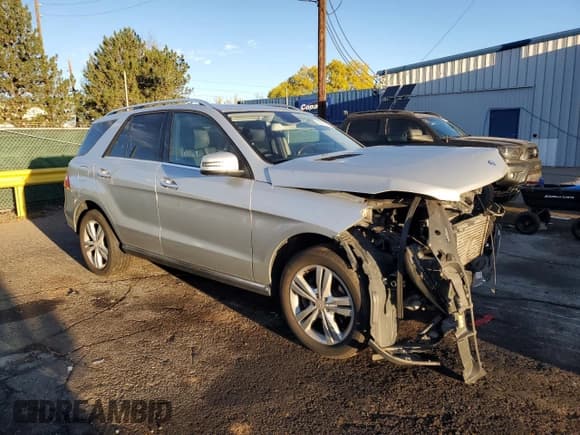 ✅ 2012 Mercedes-Benz M 350 • VIN: 4JGDA2EB3CA027224 • Lot: 86691065. Wystawiony na Copart z przebiegiem 168 849 mil. Bezpłatny archiwum sprzedaży aukcyjnych z USA i szczegółowy raport historii pojazdu na DreamBid. Zdjęcie 4.
