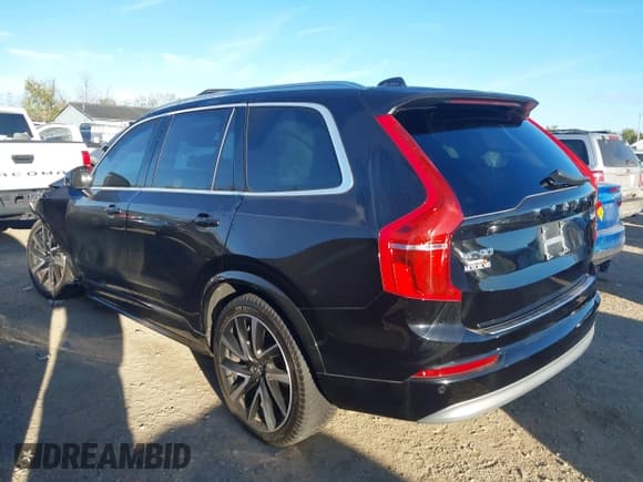 ✅ 2022 Volvo XC90 Momentum • VIN: YV4A22PK2N1868257 • Lot: 43413469. Wystawiony na IAAI z przebiegiem 64 631 mil. Bezpłatny archiwum sprzedaży aukcyjnych z USA i szczegółowy raport historii pojazdu na DreamBid. Zdjęcie 3.